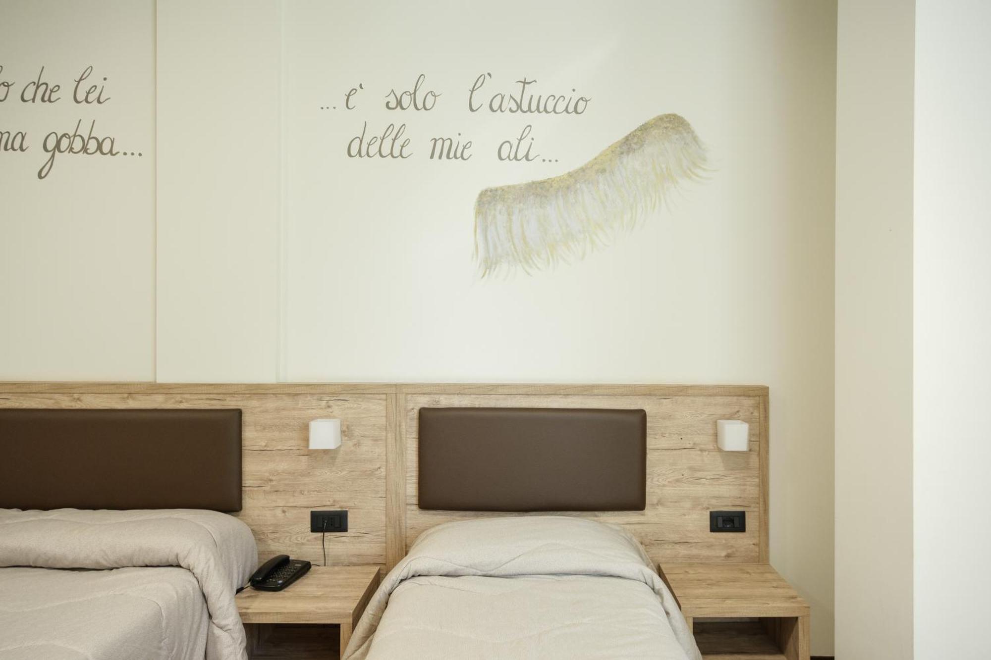 Hotel Ristorante Da Tonino Recanati Buitenkant foto