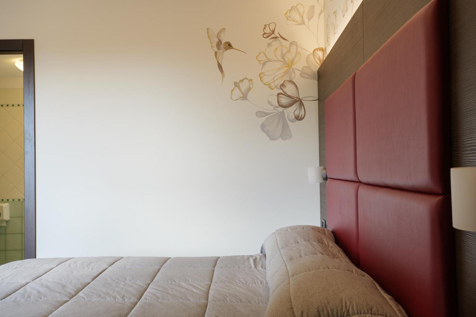 Hotel Ristorante Da Tonino Recanati Buitenkant foto