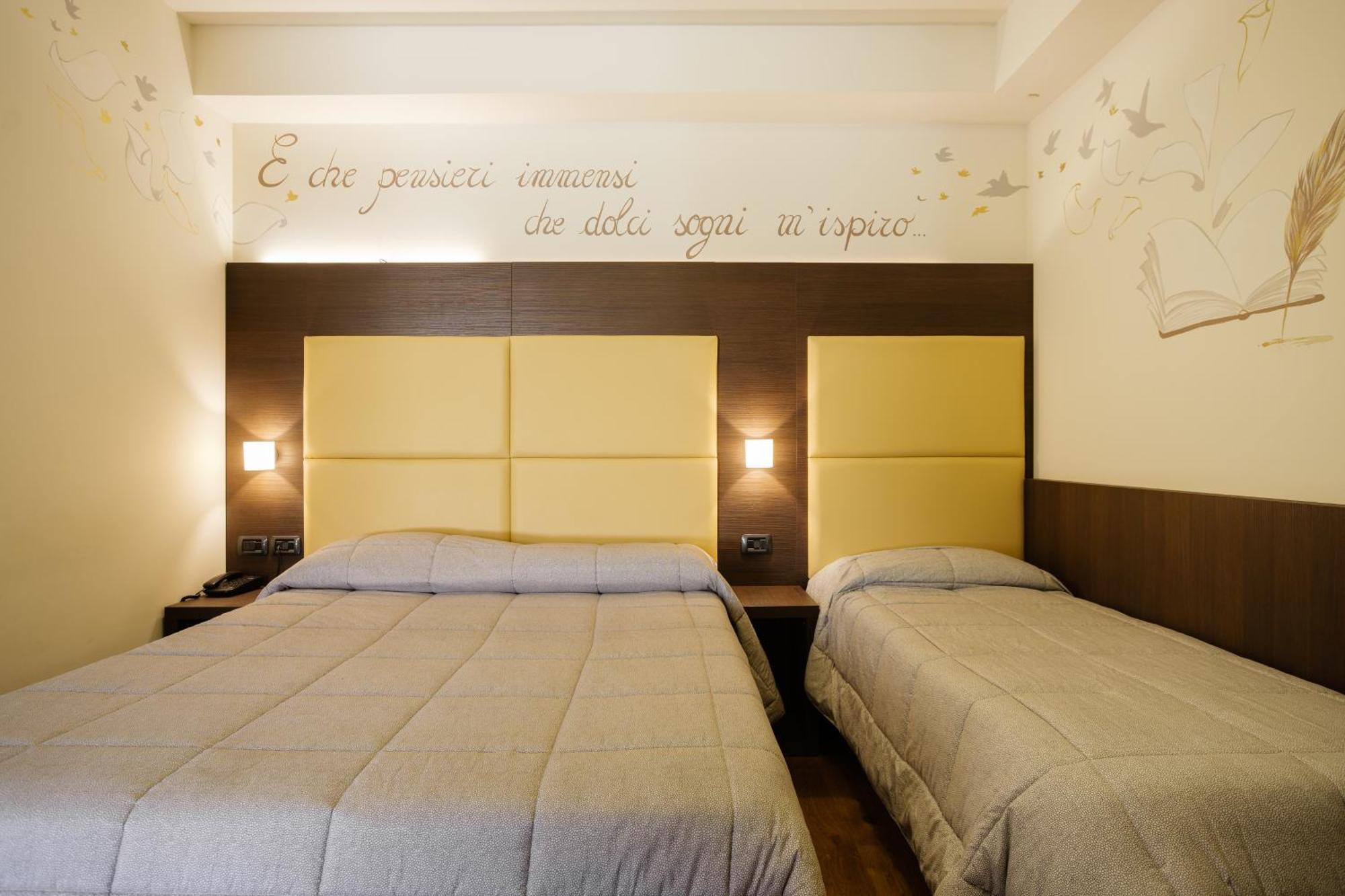 Hotel Ristorante Da Tonino Recanati Buitenkant foto